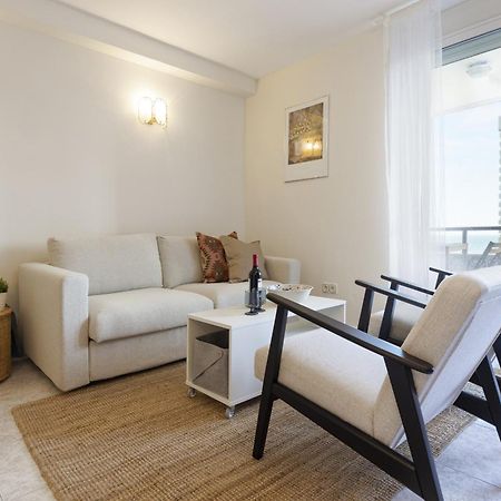 Beachfront Apartment With Terrace And Seaviews Fuengirola Exterior photo