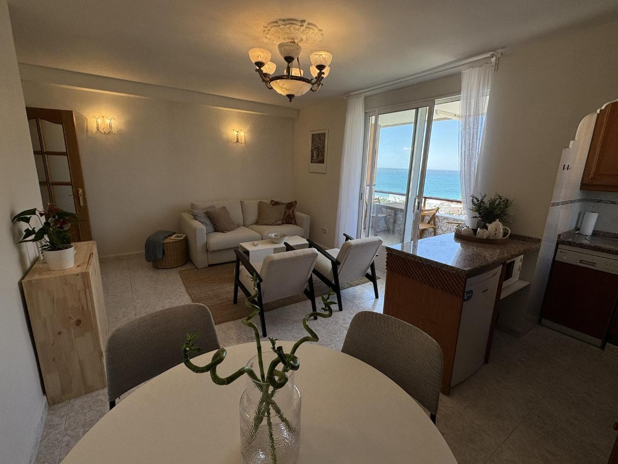 Beachfront Apartment With Terrace And Seaviews Fuengirola Exterior photo